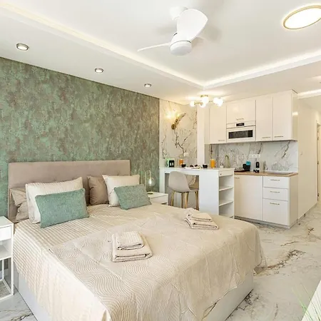 Appartamento Ponderosa Golden Elegance *
